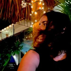 Meet your Posher, Pauline